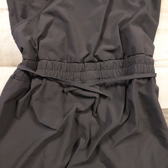 Athleta Crossback Romper Women’s Size 4 Black Stretch One-Piece‎ Athleisure - Picture 3 of 16